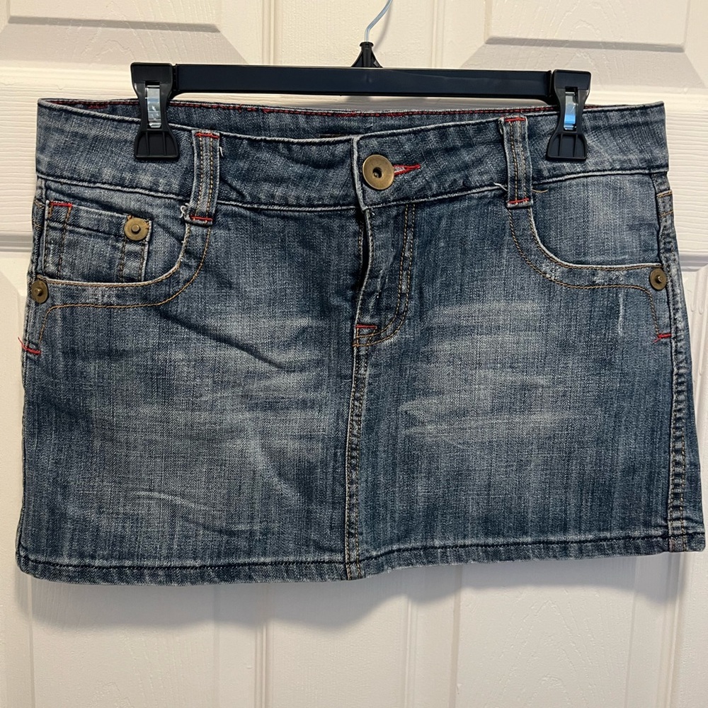 Large Urban Behavior Jean skirt